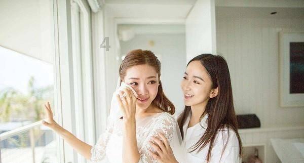 它是北方冬天少不了的经典菜，小时候都吃过，现在也百吃不厌